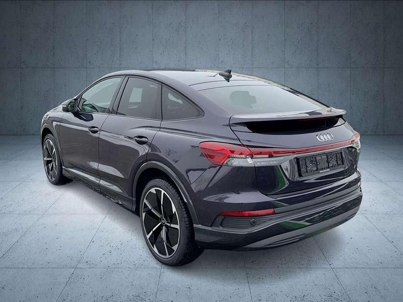 Gebraucht Audi Q4 e-tron 210 kW (286 PS) 2025 Auroraviolett metallic SUV