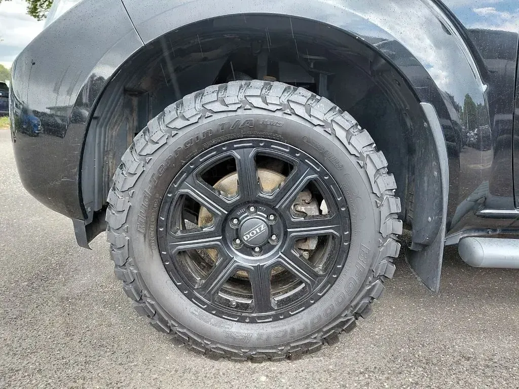 Gebraucht Nissan Navara 231 PS (169 kW) 2015 Schwarz Pickup