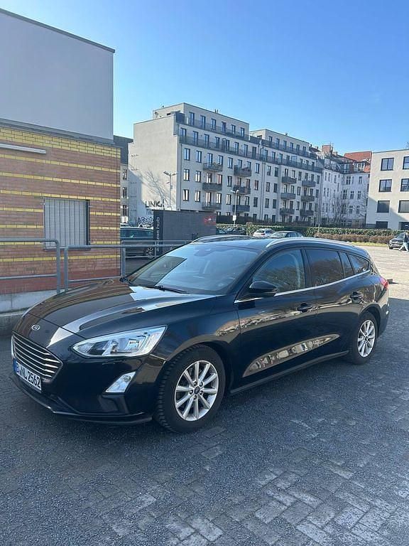 Gebraucht Ford Focus Active 120 PS (88 kW) 2019 Schwarz Limousine