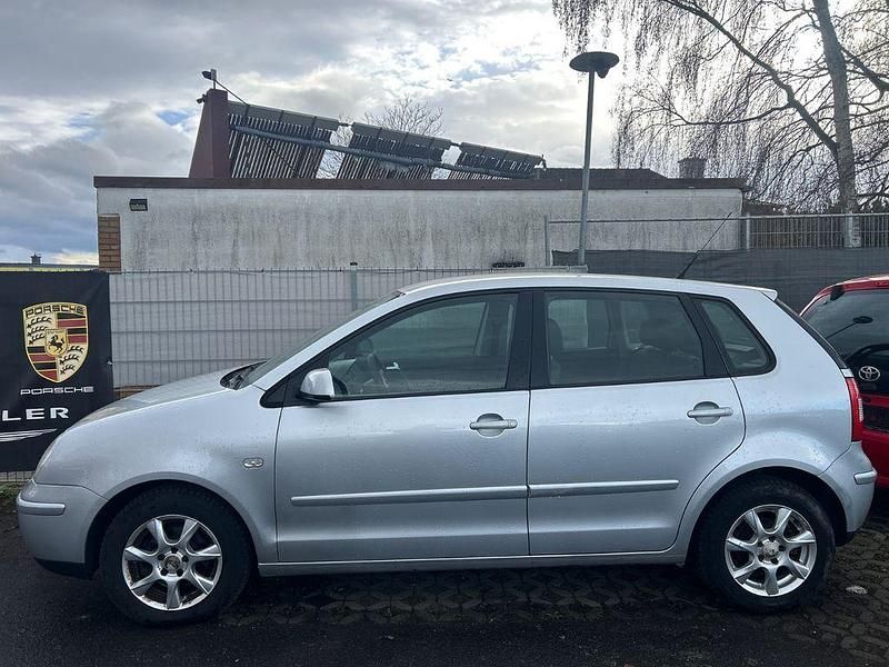 Gebraucht VW Polo 75 PS (55 kW) 2004 Silber Kleinwagen
