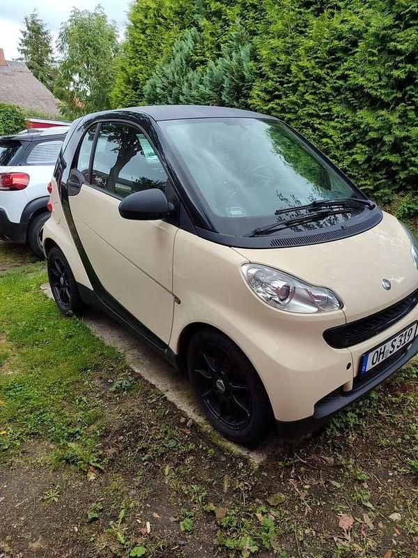 Beige Gebraucht 2011 Smart ForTwo Coupé Coupé | 3.900 € (Guter Preis) - Bild 1/4