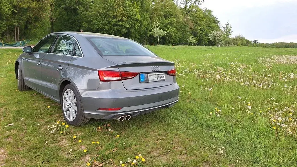 Używany Audi A3 150 KM (110 kW) 2020 Szary Sedan/Limuzyna