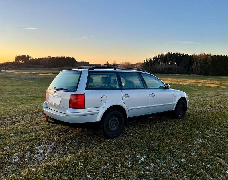 Gebraucht VW Passat Highline 193 PS (141 kW) 1999 Silber Limousine