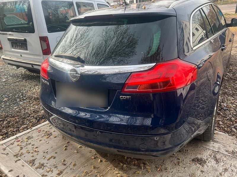 Gebraucht Opel Insignia 130 PS (95 kW) 2012 Blau Kombi
