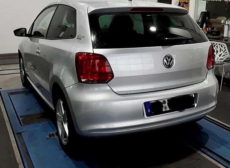 Gebraucht VW Polo Edition 60 PS (44 kW) 2013 Silber Kleinwagen