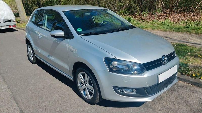 Gebraucht VW Polo Life 69 PS (50 kW) 2014 Silber Kleinwagen