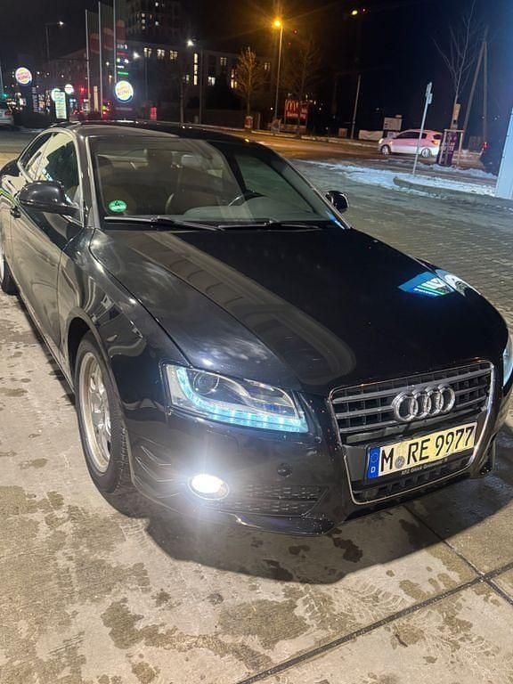 Schwarz Gebraucht 2010 Audi A5 Coupé | 5.500 € (Guter Preis) - Bild 1/4