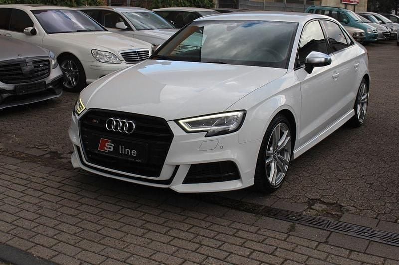 Ibisweiss Gebraucht 2019 Audi S3 Ambiente Limousine | 28.850 € (Guter Preis) - Bild 1/4