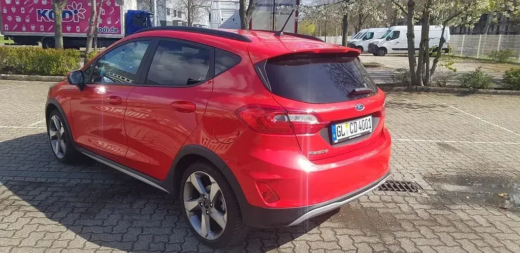 Gebraucht Ford Fiesta Active 125 PS (91 kW) 2018 Rot Kleinwagen