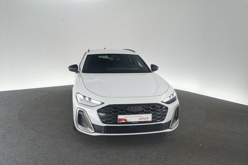 Gebraucht Audi A5 Ambiente 204 PS (150 kW) 2025 Gletscherweiß metallic Kombi