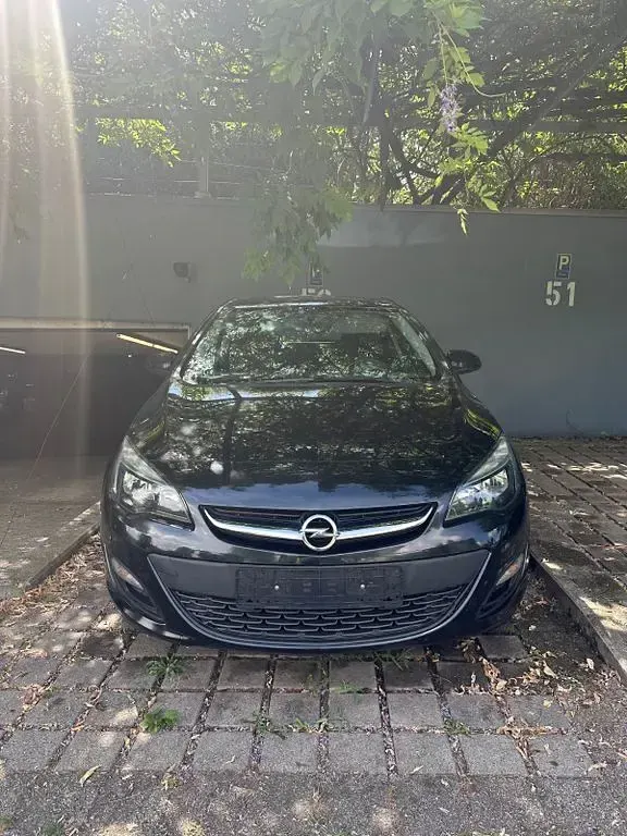 Gebraucht Opel Astra Style 120 PS (88 kW) 2015 Schwarz Limousine