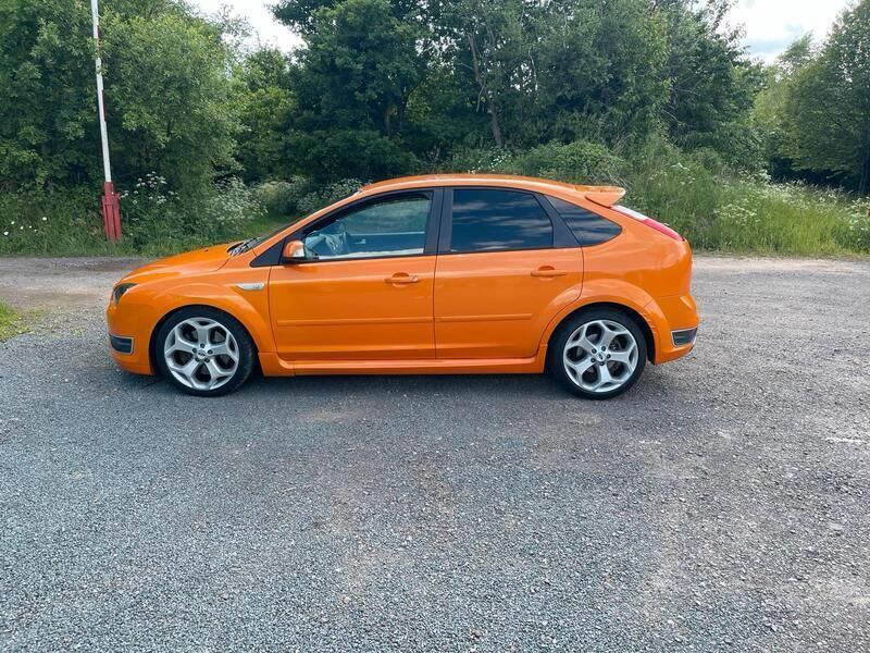 Orange Gebraucht 2007 Ford Focus ST Coupé | 6.200 € - Bild 1/4