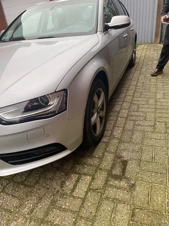 Gebraucht Audi A4 Sport 177 PS (130 kW) 2013 Limousine