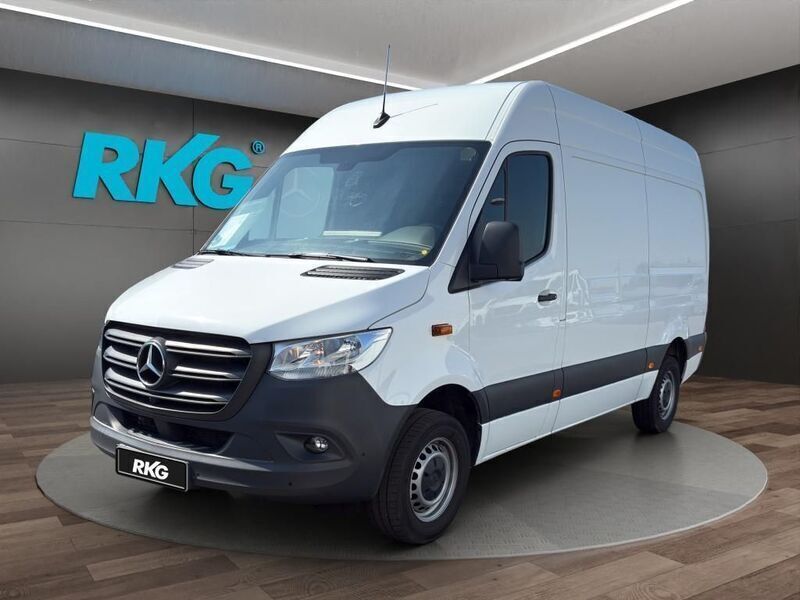 Weiß Gebraucht 2024 Mercedes Sprinter Van | 40.329 € (Guter Preis) - Bild 1/4