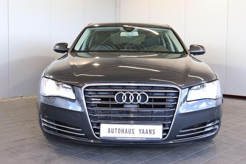 Gebraucht Audi A8 Comfort 351 PS (258 kW) 2010 Grau Limousine