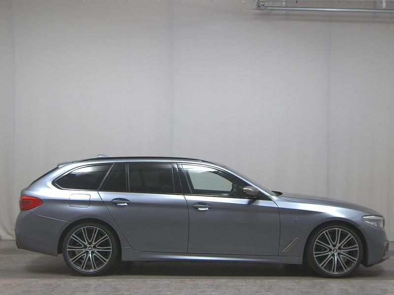 Blau Gebraucht 2020 BMW M550 Limousine | 31.480 € (Guter Preis) - Bild 1/4