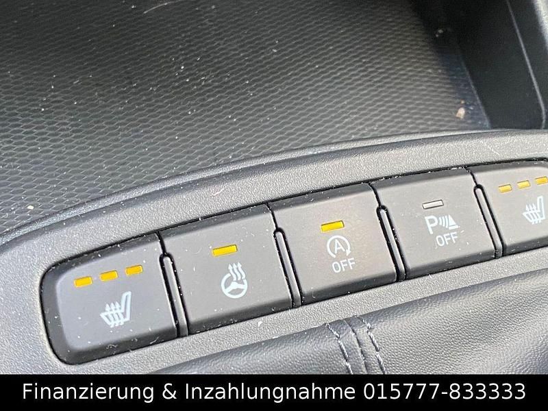 Gebraucht Hyundai i10 84 PS (61 kW) 2022 Blau Kleinwagen