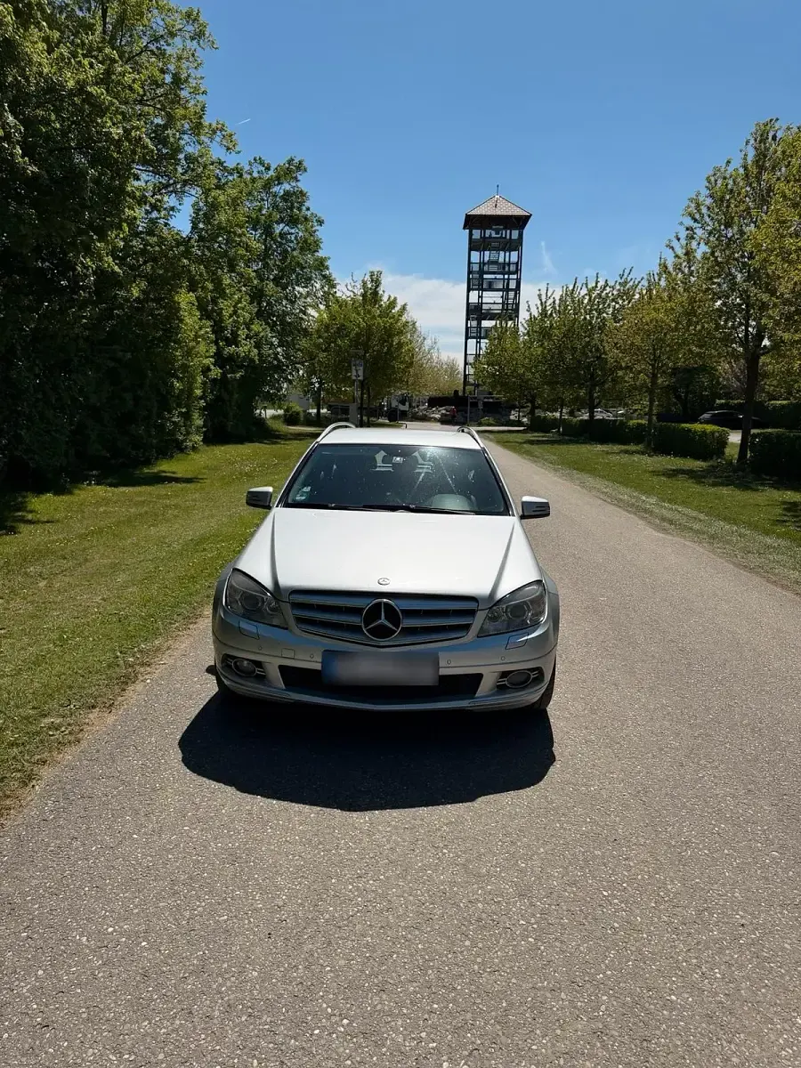 Second-hand Mercedes C220 Avantgarde 170 CP (125 kW) 2008 Argintiu Break
