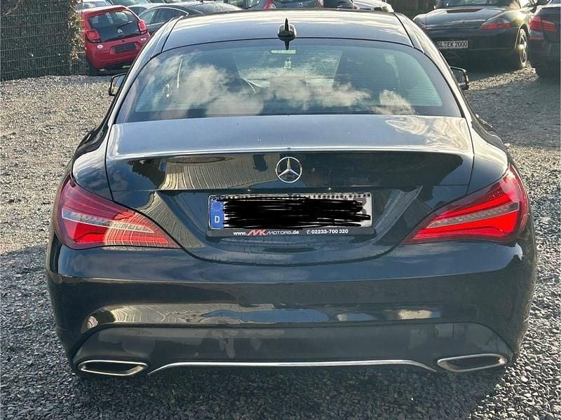 Gebraucht Mercedes CLA180 109 PS (80 kW) 2017 Schwarz Limousine