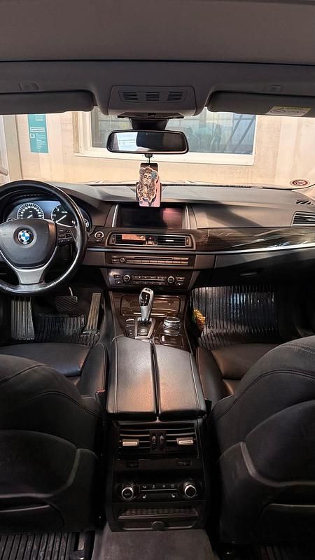 Gebraucht BMW 535 Luxury Line 2014 Blau Kombi