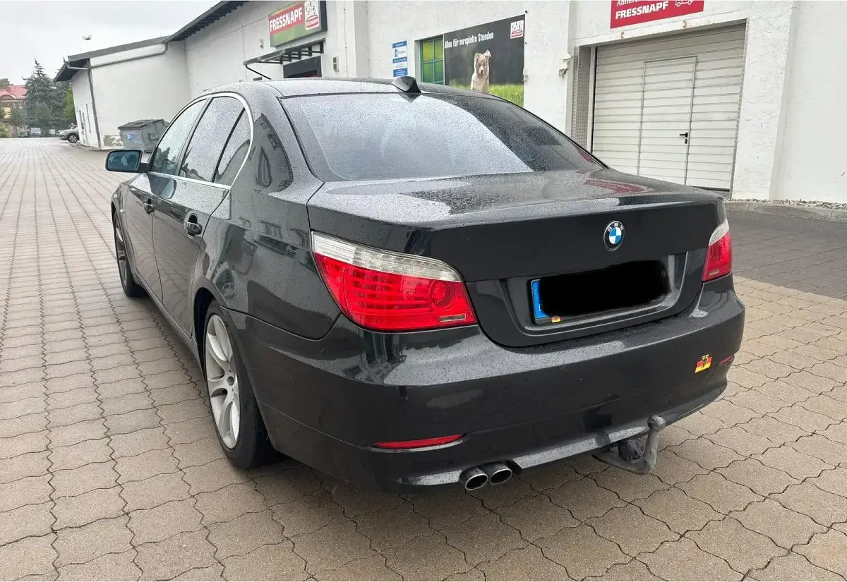 Gebraucht BMW 525 197 PS (144 kW) 2007 Schwarz Limousine