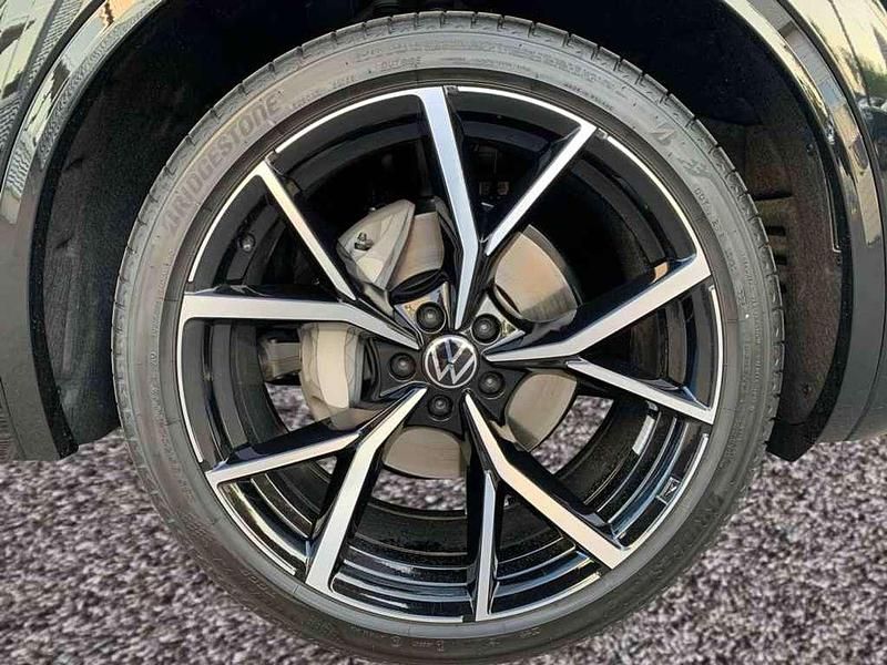 Neu VW Touareg R-line 286 PS (210 kW) 2026 Grenadillschwarz metallic SUV