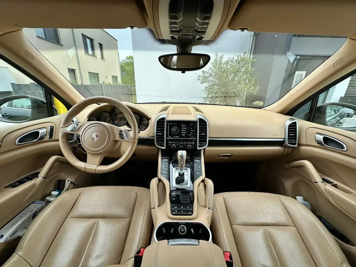 Gebraucht Porsche Cayenne 241 PS (177 kW) 2011 Schwarz SUV