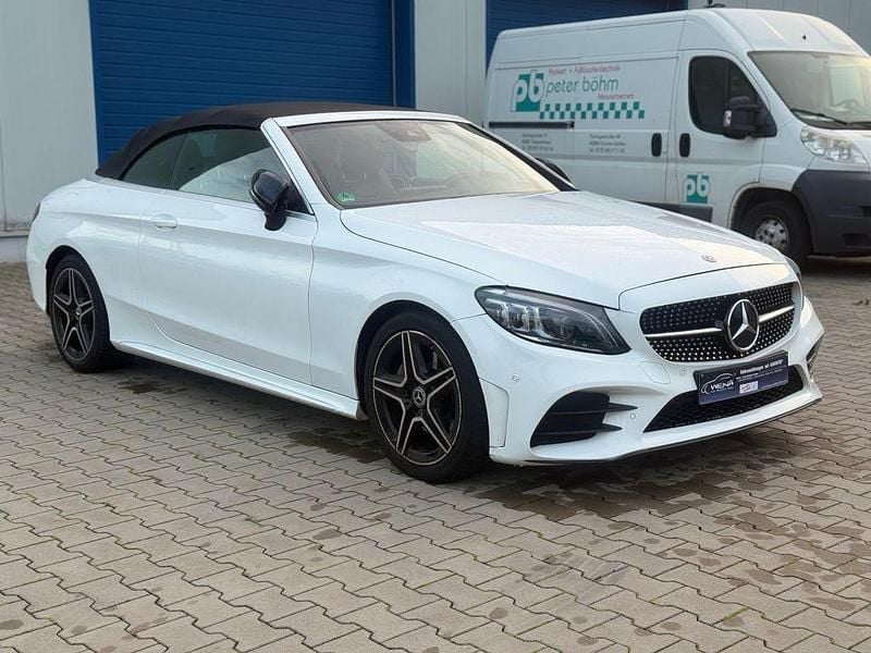 Gebraucht Mercedes C220 Sport 194 PS (142 kW) 2018 Weiß Cabrio