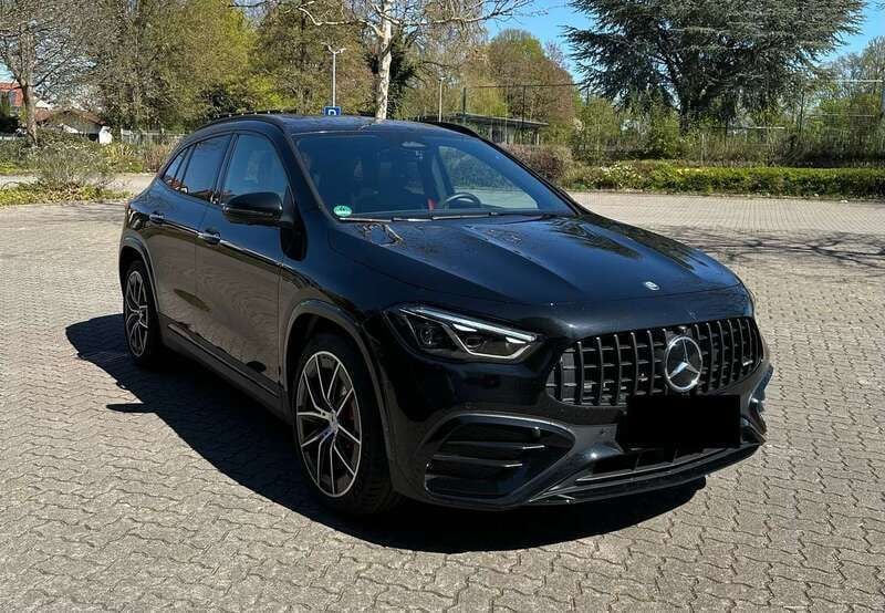 Schwarz Gebraucht 2024 Mercedes GLA35 AMG Premium SUV | 55.900 € (Superpreis) - Bild 1/4