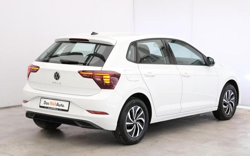 Gebraucht VW Polo Life 95 PS (69 kW) 2022 Weiß Kleinwagen