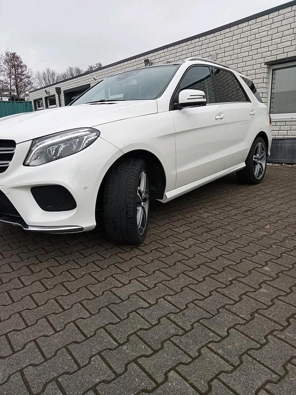 Gebraucht Mercedes GLE250 204 PS (150 kW) 2018 Weiß SUV