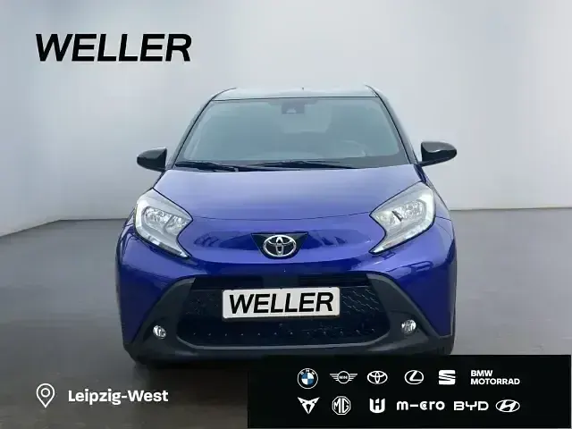 Neu Toyota Aygo X 72 PS (52 kW) 2025 Juniper blue metallic/dach mys SUV