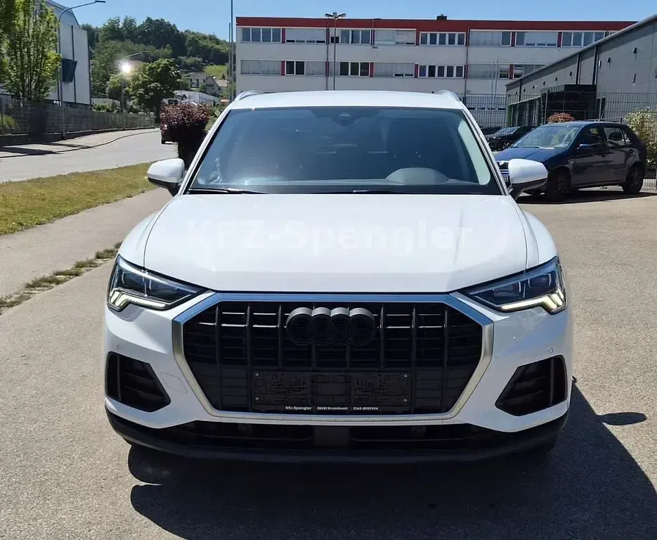 Gebraucht Audi Q3 Sport 150 PS (110 kW) 2020 Weiß SUV
