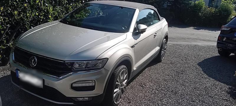 Silber Gebraucht 2021 VW T-Roc Cabriolet Cabrio | 21.900 € (Fairer Preis) - Bild 1/4