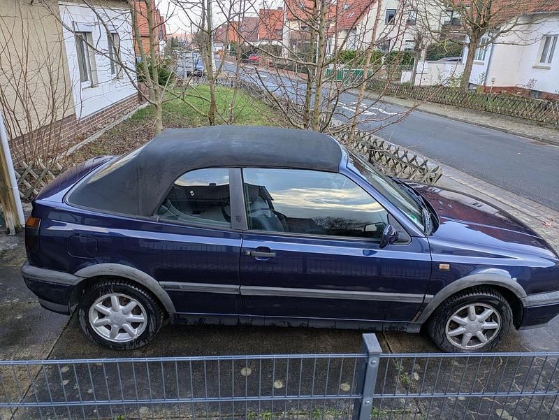 Gebraucht VW Golf Cabriolet 90 PS (66 kW) 1994 Violet Cabrio