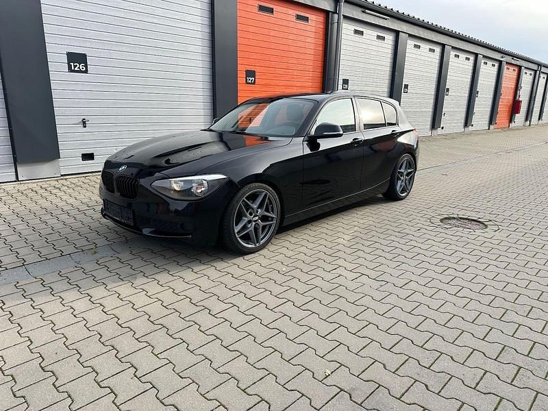 Schwarz Gebraucht 2012 BMW 116 Kleinwagen | 4.100 € (Etwas zu teuer) - Bild 1/4
