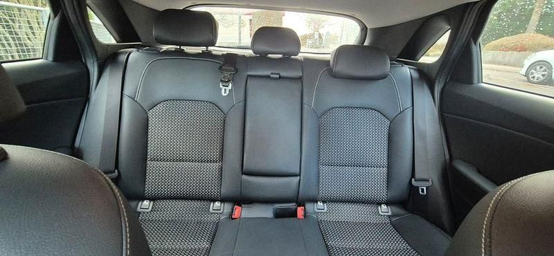 Gebraucht Kia Ceed Spirit 140 PS (102 kW) 2018 Blau Kleinwagen