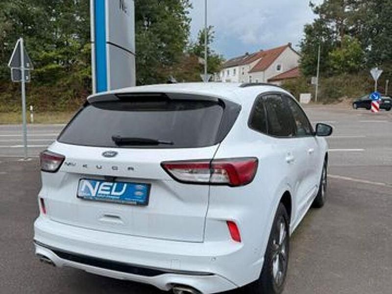 Gebraucht Ford Kuga ST-Line X 150 PS (110 kW) 2020 Weiß SUV