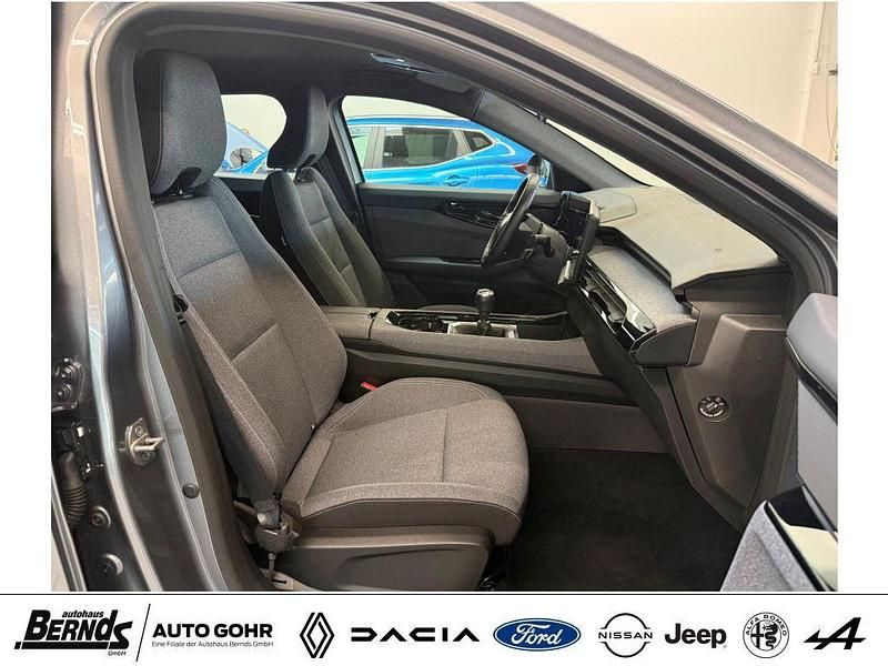 Second-hand Renault Austral Evolution 140 CP (102 kW) 2024 Gri SUV