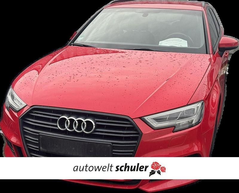 Tangorot metallic (metallic) Gebraucht 2019 Audi A3 S-Line Limousine | 19.880 € (Guter Preis) - Bild 1/2