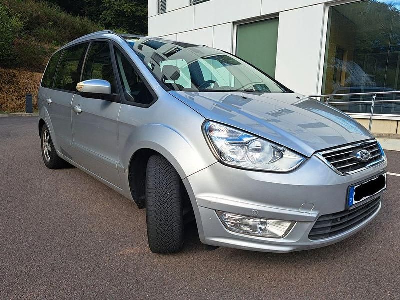 Silber Gebraucht 2011 Ford Galaxy Ambiente Van / Kleinbus | 6.000 € (Etwas zu teuer) - Bild 1/4
