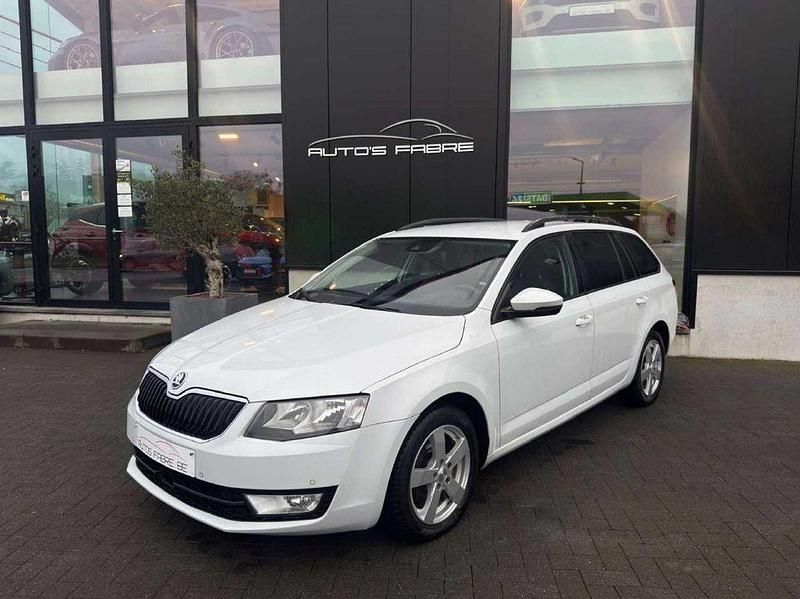 Gebraucht Skoda Octavia Style 110 PS (80 kW) 2016 Weiß Kleinwagen