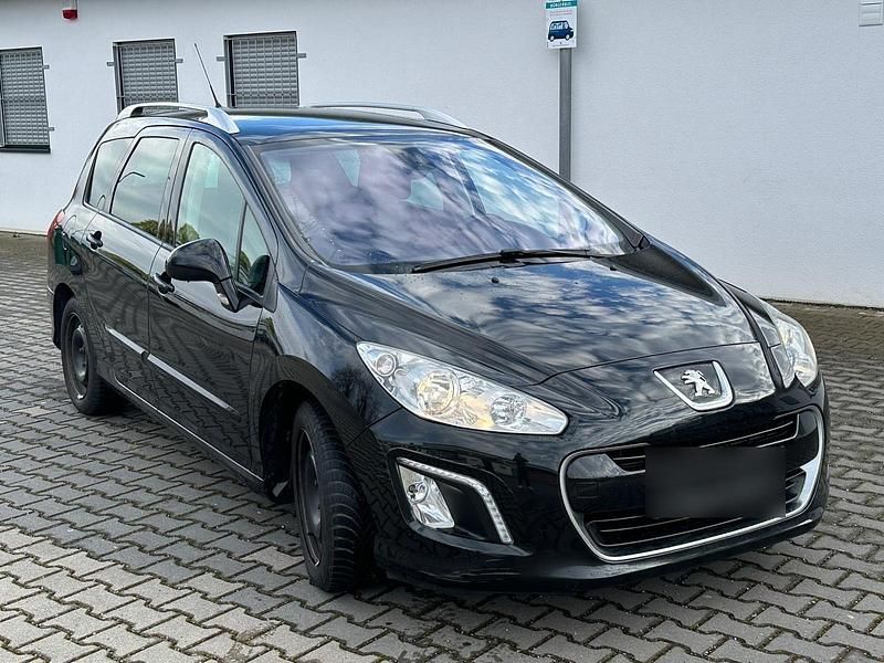 Gebraucht Peugeot 308 SW Active 111 PS (81 kW) 2011 Schwarz Kombi