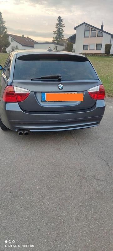 Schwarz Gebraucht 2004 BMW 325 Sport Line Kombi | 2.000 € (Superpreis) - Bild 1/4