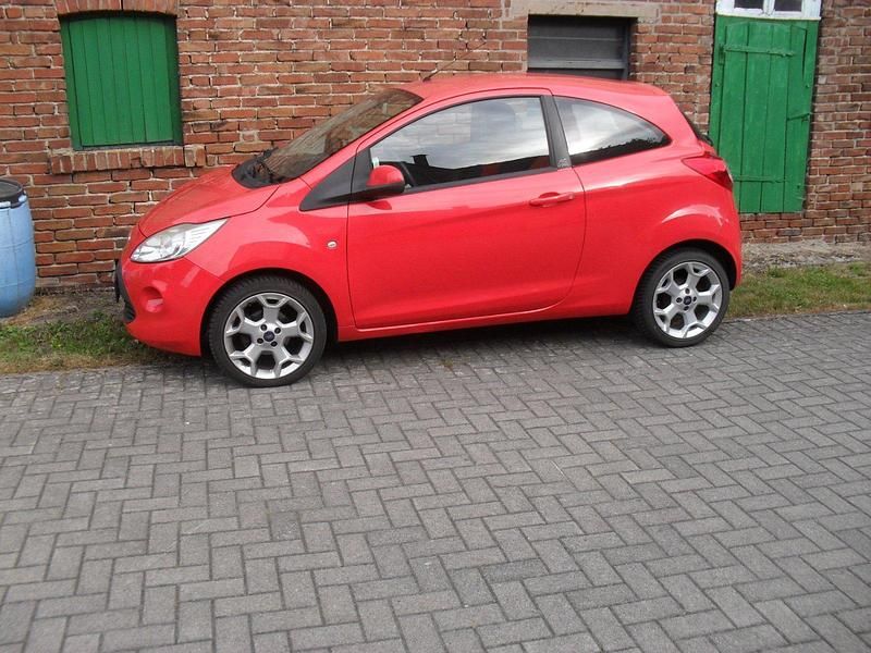 Rot Gebraucht 2009 Ford Ka Titanium Kleinwagen | 2.180 € (Guter Preis) - Bild 1/4