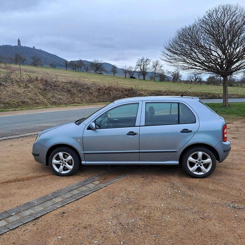 Second-hand Skoda Fabia 115 CP (84 kW) 2003 Albastru Hatchback