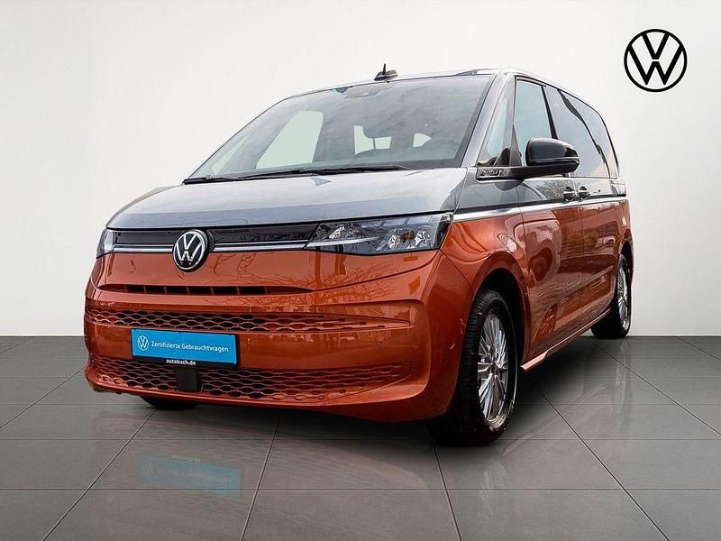 Gebraucht VW Multivan Life 218 PS (160 kW) 2022 Monosilber metallic/ energetic Van