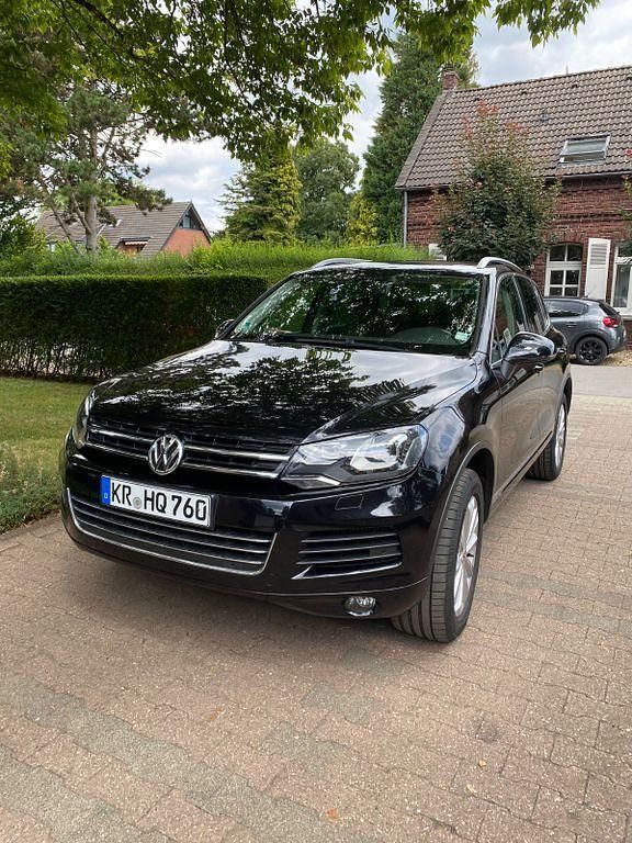 Schwarz Gebraucht 2011 VW Touareg SUV | 15.200 € (Guter Preis) - Bild 1/4
