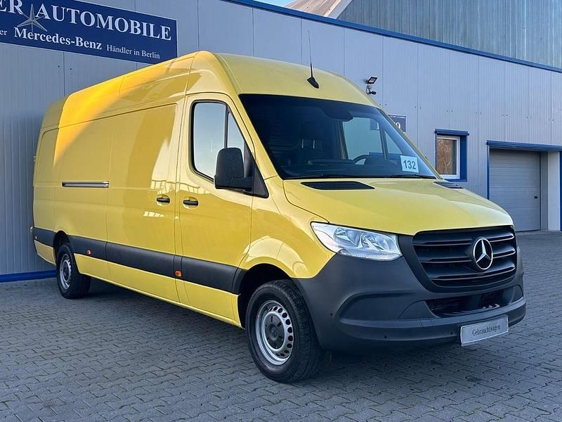 Gebraucht Mercedes Sprinter 163 PS (119 kW) 2021 Gelb Van