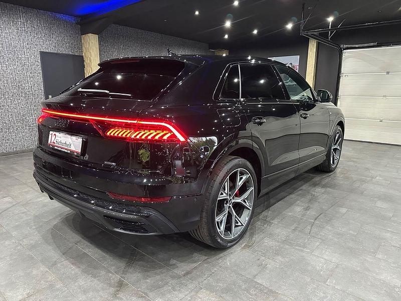 Gebraucht Audi Q8 Competition 286 PS (210 kW) 2023 Schwarz SUV